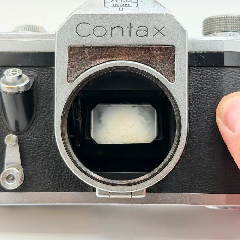 Zeiss Ikon Contax D 35mm SLR Film Camera Body M42 Mount Vintage Germany 34000
